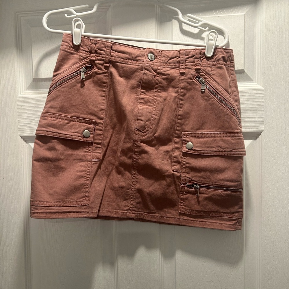 NWOT Free People-We The People  Zip Pocket Raw Hem Denim Miniskirt Size 30 - Picture 2 of 4